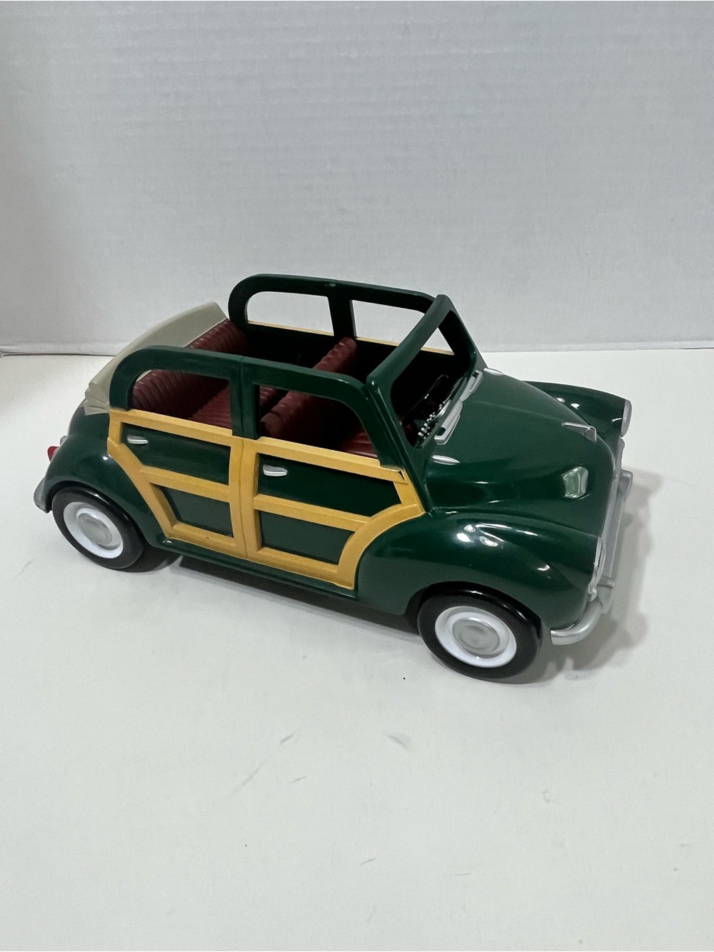 CALICO CRITTERS green family car woody convertible epoch